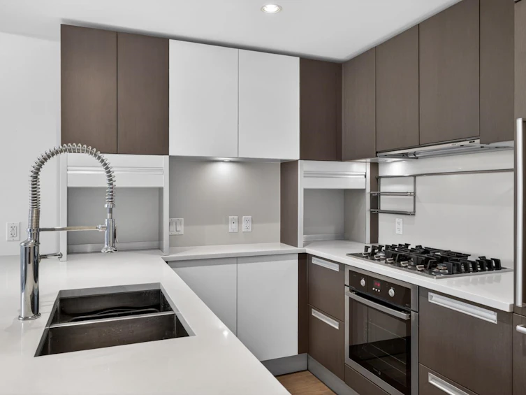 217-288 W 1st Avenue, Vancouver, BC, V5Y 0E9 - 3
