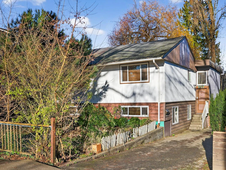 557 E 21st Avenue, Vancouver, BC, V5V 1R5 - 3