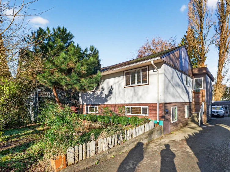 557 E 21st Avenue, Vancouver, BC, V5V 1R5 - 2