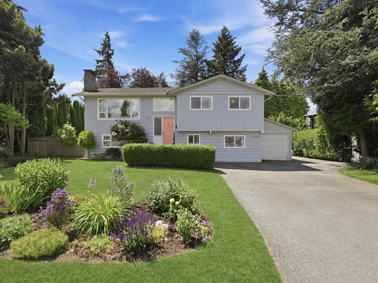11782 74a Avenue, Delta, BC, V4C 1G7