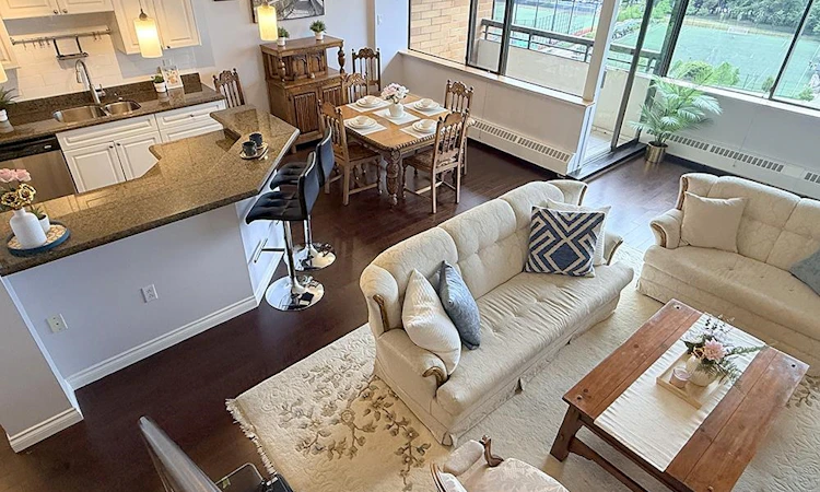 1606-6611 Minoru Boulevard