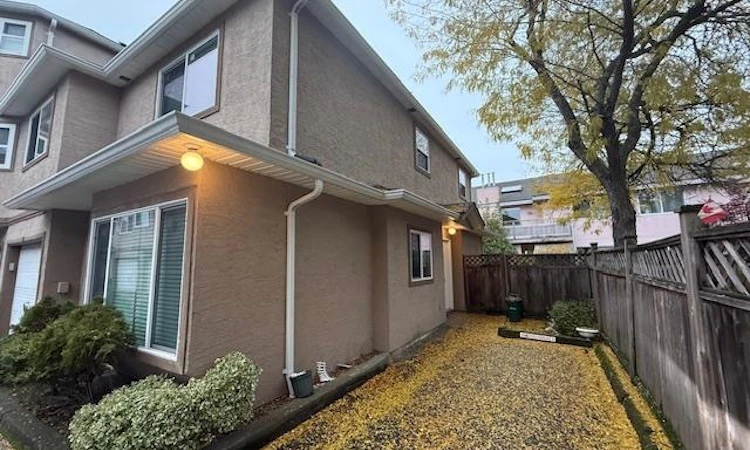 5-7171 Blundell Road