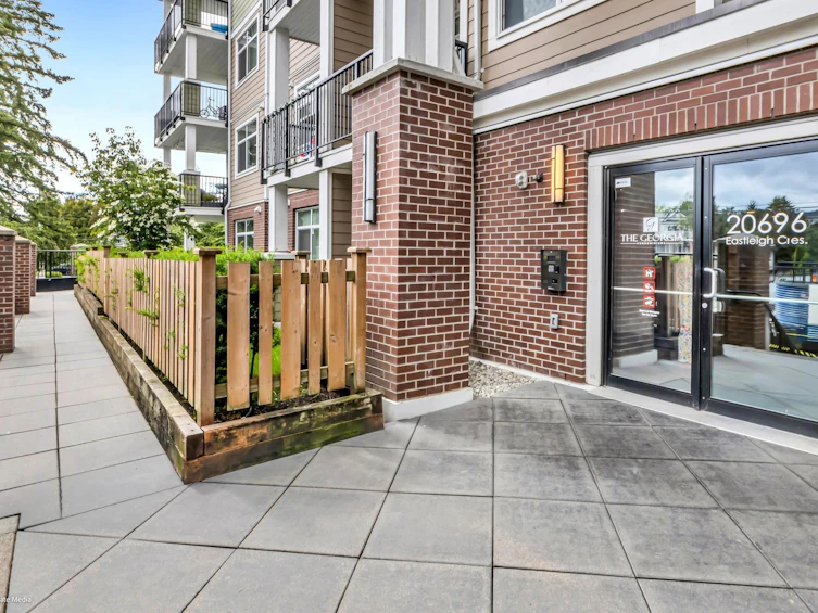 317-20696 Eastleigh Crescent, Langley, BC, V3A 0M3 - 2