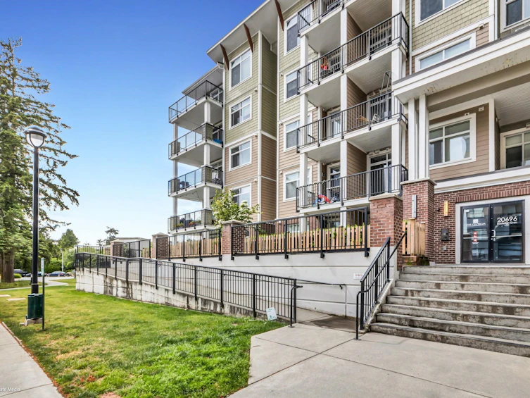 317-20696 Eastleigh Crescent, Langley, BC, V3A 0M3