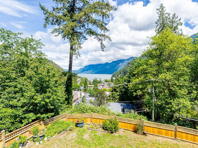 6330 Chatham Street, West Vancouver, BC, V7W 2E2 - 10