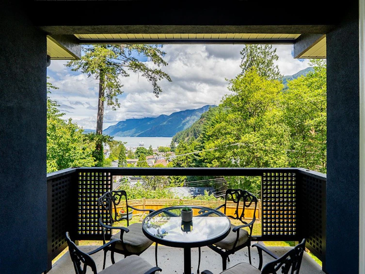 6330 Chatham Street, West Vancouver, BC, V7W 2E2 - 9