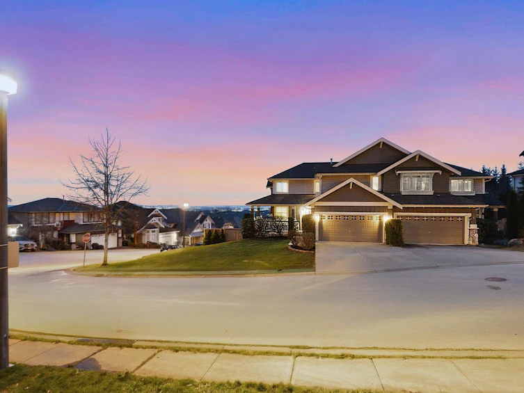 4 Hickory Drive, Port Moody, BC, V3H 5L9