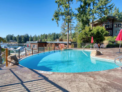 5B-12849 Lagoon Road - 5