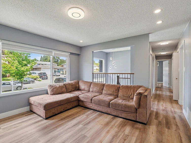 9024 123a Street, Surrey, BC, V3V 6K3 - 2