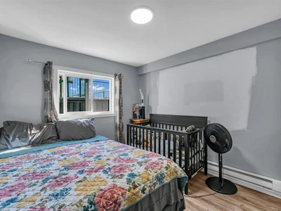 13572 68 Avenue - 4