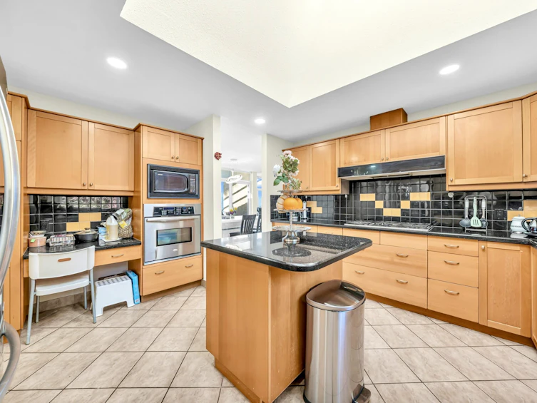 4673 Woodburn Road, West Vancouver, BC, V7S 2W7 - 11