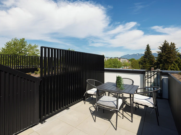 2408 E 12th Avenue, Vancouver, BC, V5N 0E3 - 12