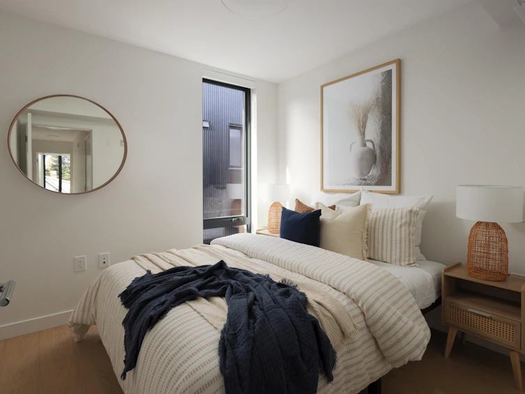 2408 E 12th Avenue, Vancouver, BC, V5N 0E3 - 22
