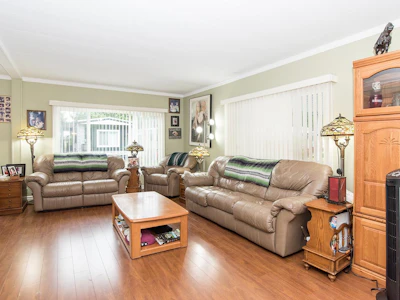 297-1840 160 Street - 5