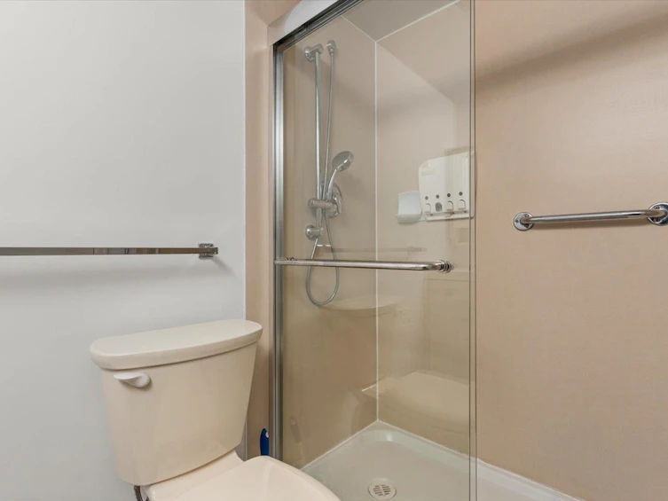 101-32885 George Ferguson Way, Abbotsford, BC, V2S 7X1 - 26