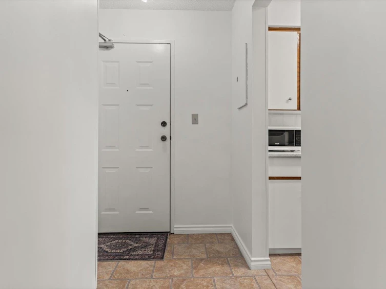 101-32885 George Ferguson Way, Abbotsford, BC, V2S 7X1 - 4