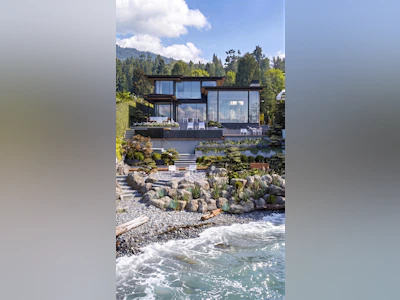 3180 Travers Avenue - 2