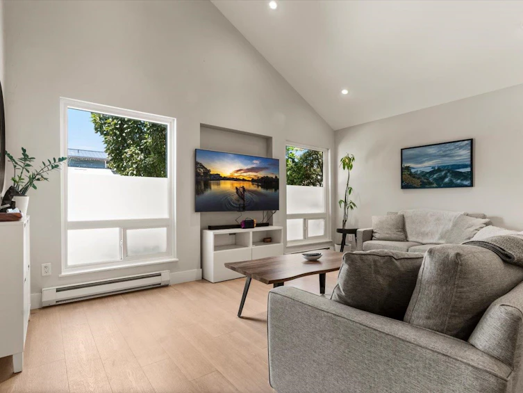8562 Mccutcheon Avenue, Chilliwack, BC, V2P 7K7 - 3