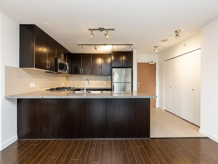 605-660 Nootka Way, Port Moody, BC, V3H 0B7 - 7