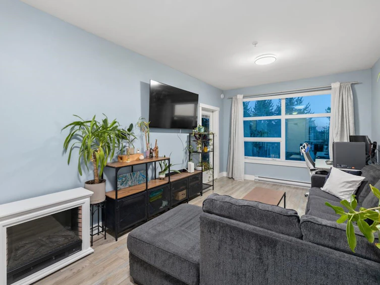 306-22577 Royal Crescent, Maple Ridge, BC, V2X 2M2 - 2