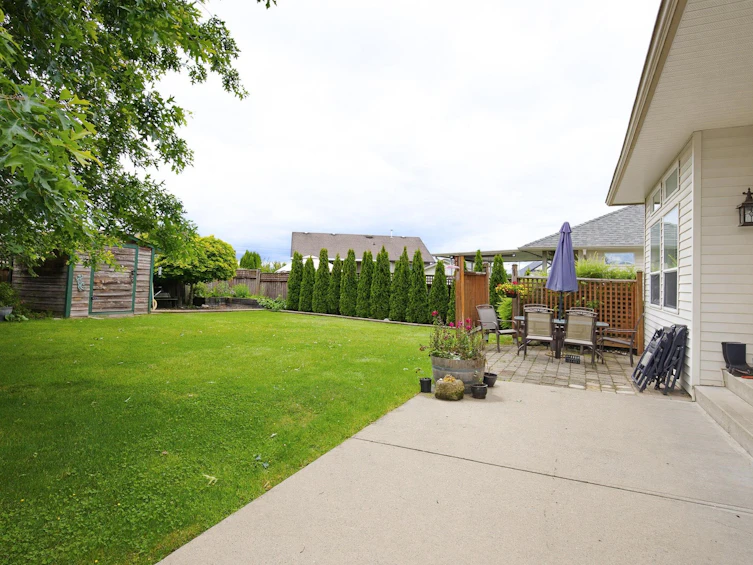 30585 Crestview Avenue, Abbotsford, BC, V2T 6V2 - 2
