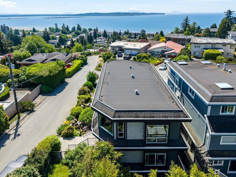 1087 Finlay Street, Surrey, BC, V4B 4K7 - 2
