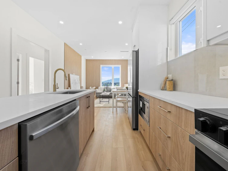 2-3583 Haida Drive, Vancouver, BC, V5M 3Y9 - 19