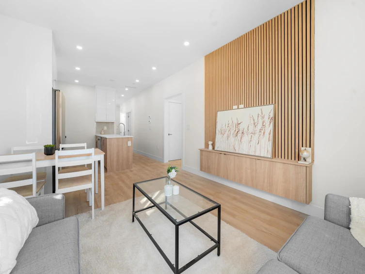 2-3583 Haida Drive, Vancouver, BC, V5M 3Y9 - 3