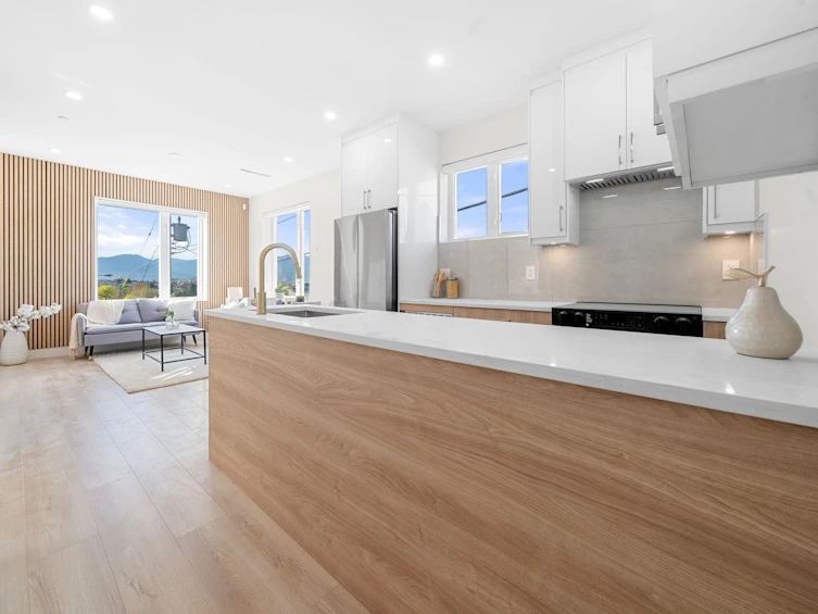 2-3583 Haida Drive, Vancouver, BC, V5M 3Y9 - 9