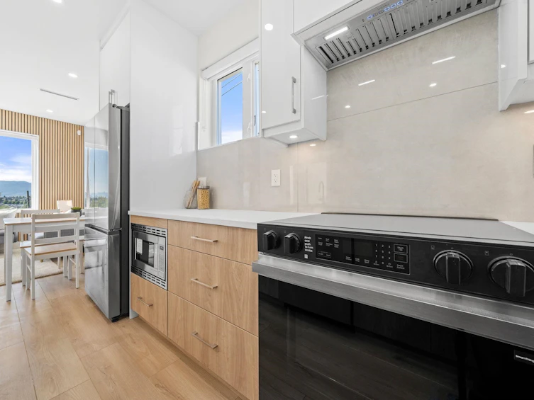 2-3583 Haida Drive, Vancouver, BC, V5M 3Y9 - 18