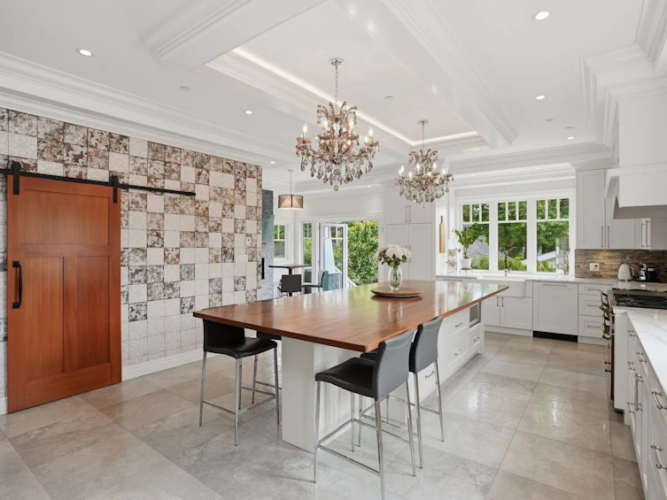 4098 W 16th Avenue, Vancouver, BC, V6R 3E1 - 3