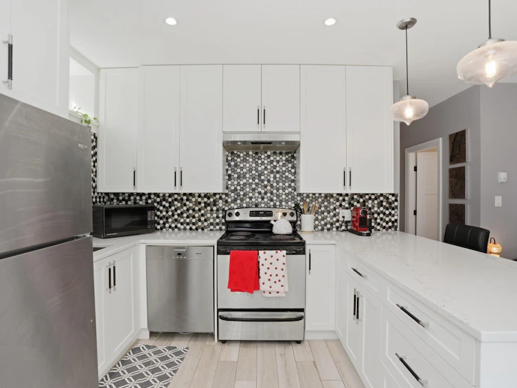 4098 W 16th Avenue, Vancouver, BC, V6R 3E1 - 21
