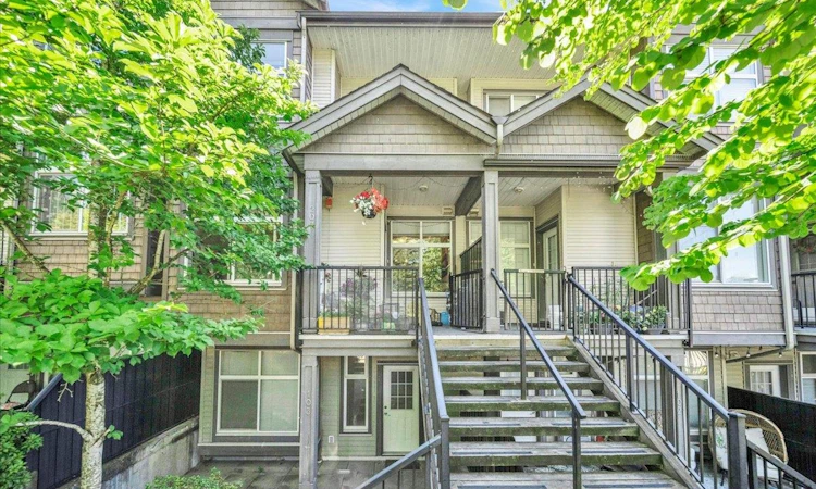 207-7333 16th Avenue
