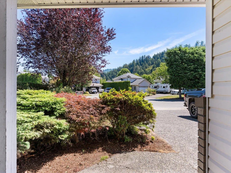 5711 Winchester Place, Chilliwack, BC, V2R 3X8 - 3