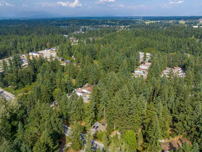 2552 200 Street - 4