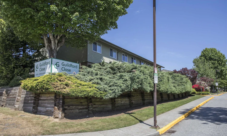 75-10760 Guildford Drive
