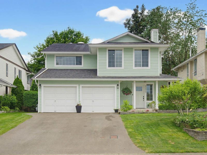 21572 93b Avenue, Langley BC V1M 2A3