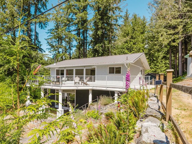 5079 Elliot Road, Pender Harbour Egmont BC