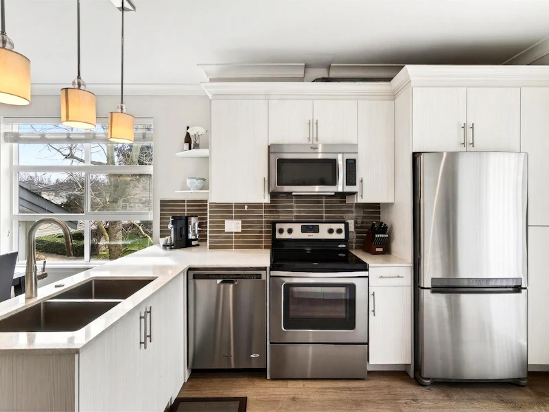 14 - 4191 No. 4 Road, Richmond BC V6X 2M2