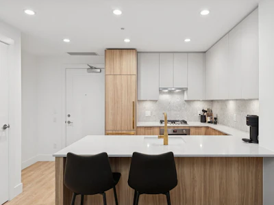208-2375 Emery Court - 4