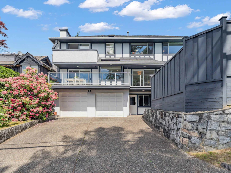 111 Sandringham Crescent, North Vancouver, BC, V7N 4E9 - 36