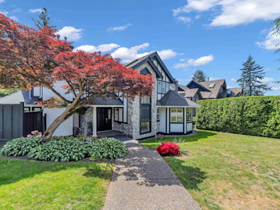 111 Sandringham Crescent - 2