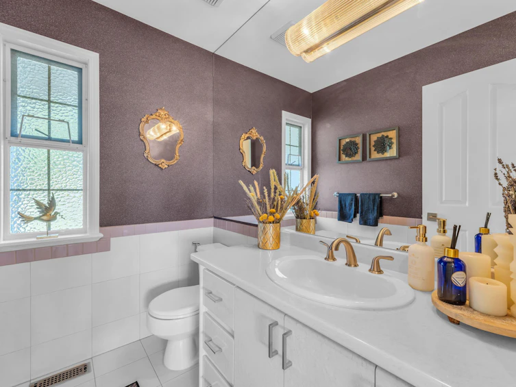 111 Sandringham Crescent, North Vancouver, BC, V7N 4E9 - 21