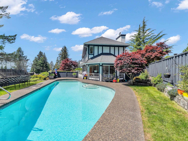 111 Sandringham Crescent, North Vancouver, BC, V7N 4E9 - 35