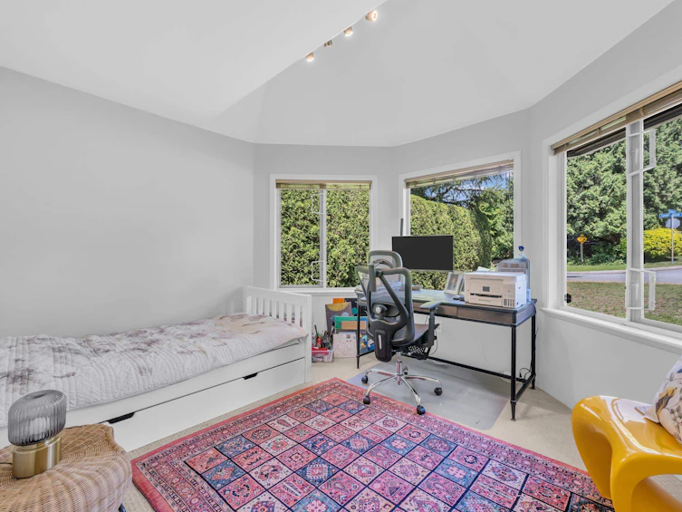 111 Sandringham Crescent, North Vancouver, BC, V7N 4E9 - 20