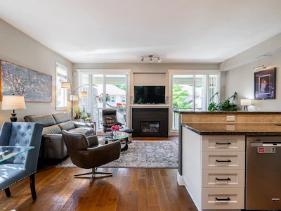 42-15454 32 Street - 2