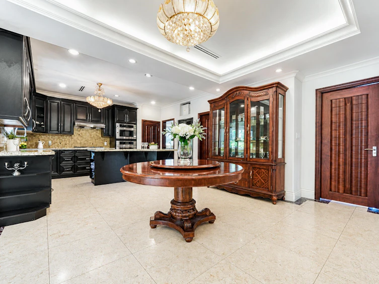7353 Union Street, Burnaby, BC, V5A 1J1 - 11