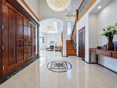 7353 Union Street - 2