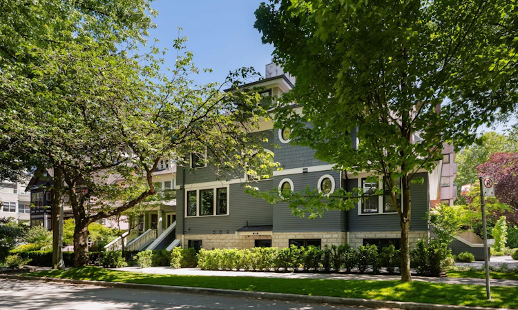 980 Bidwell Street