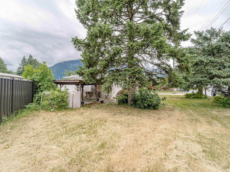 776 7th Avenue, Hope, BC, V0X 1L4 - 31